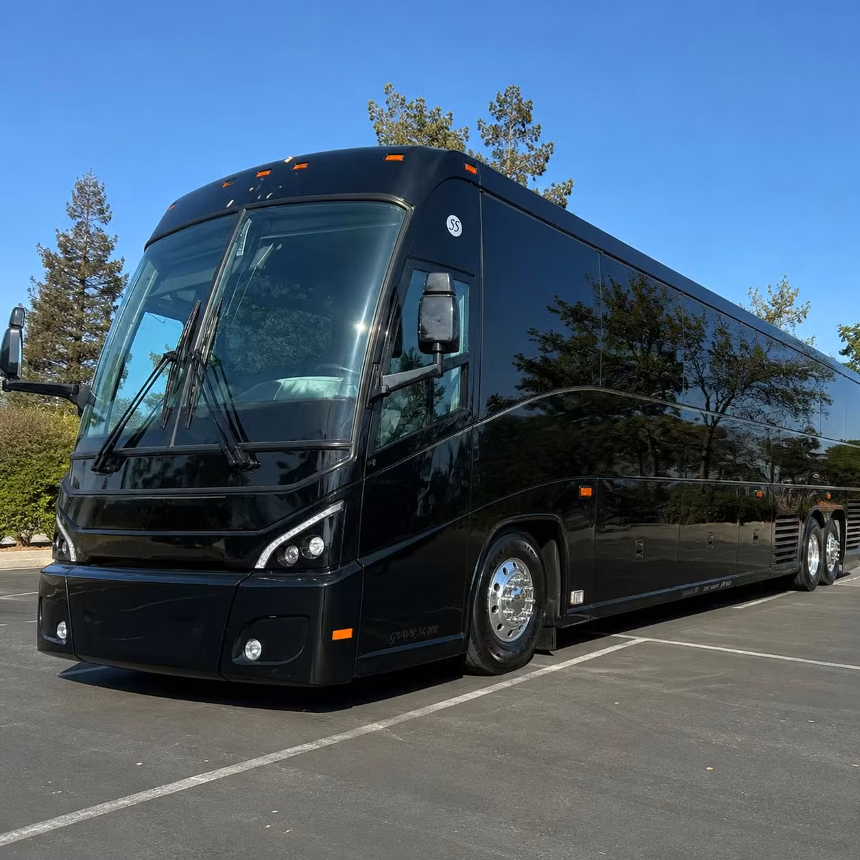 a reliable long distance charter bus for glendale sports teams and fan groups