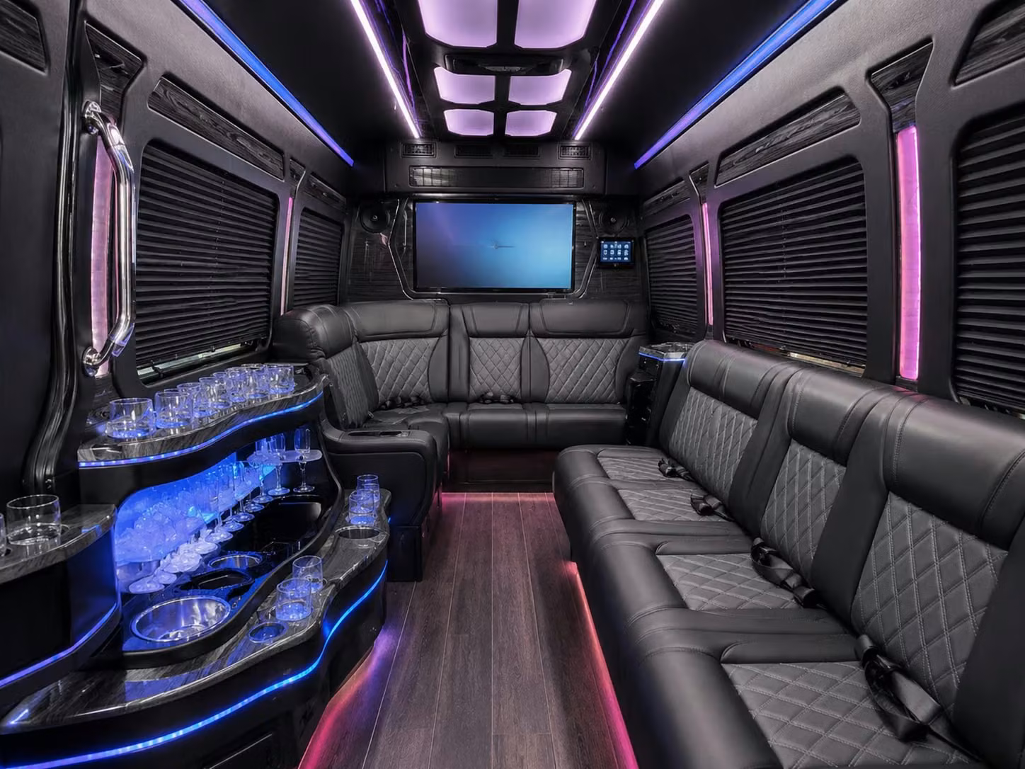 bus rental options for glendale trips