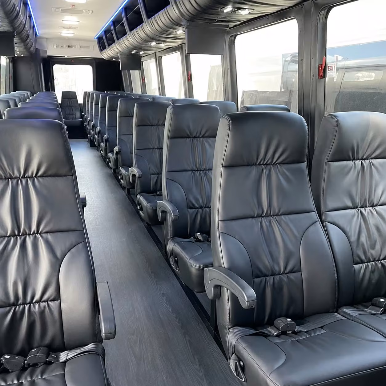 coordinating group arrivals at phoenix mesa gateway a minibus makes it seamless